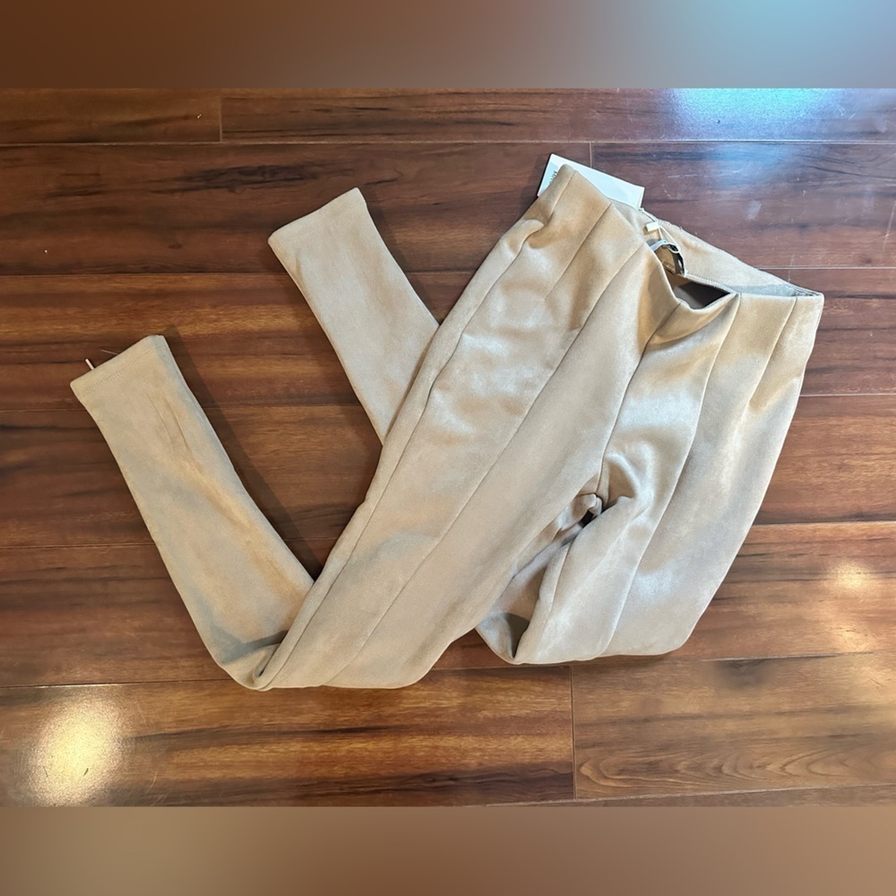 NWT MANGO SUEDE CREAM TAN HIGH WAIST LEGGINGS WITH ANKLE ZIPPER DETAIL